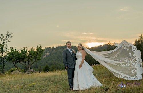 mobile - carousel-hero-element image-4