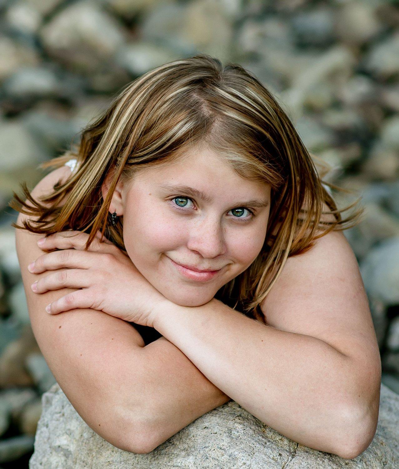 carousel-hero-element image-4